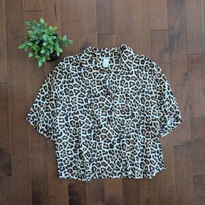 3/$20 FOREVER 21 LEOPARD PRINT BUTTON UP TOP